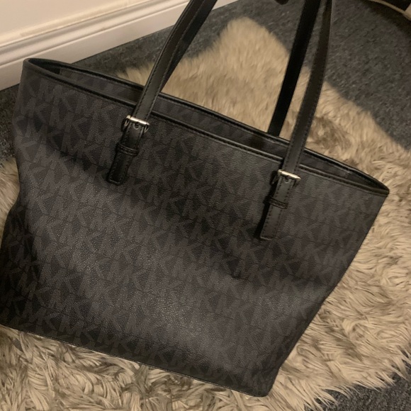 ‼️SOLD - Michael Kors Jet Set Bag - Picture 3 of 6